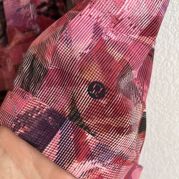 Lululemon Spring Break Away Short *4-way Stretch 3" Sun Dazed Multi Pink Sz 10 - Picture 5 of 8